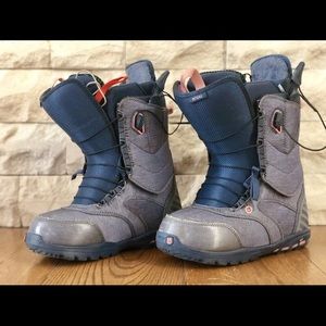 Burton women’s 10 snowboard boots
